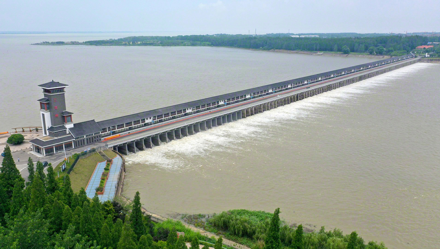 淮安市洪泽区:三河闸今年首次开闸放水