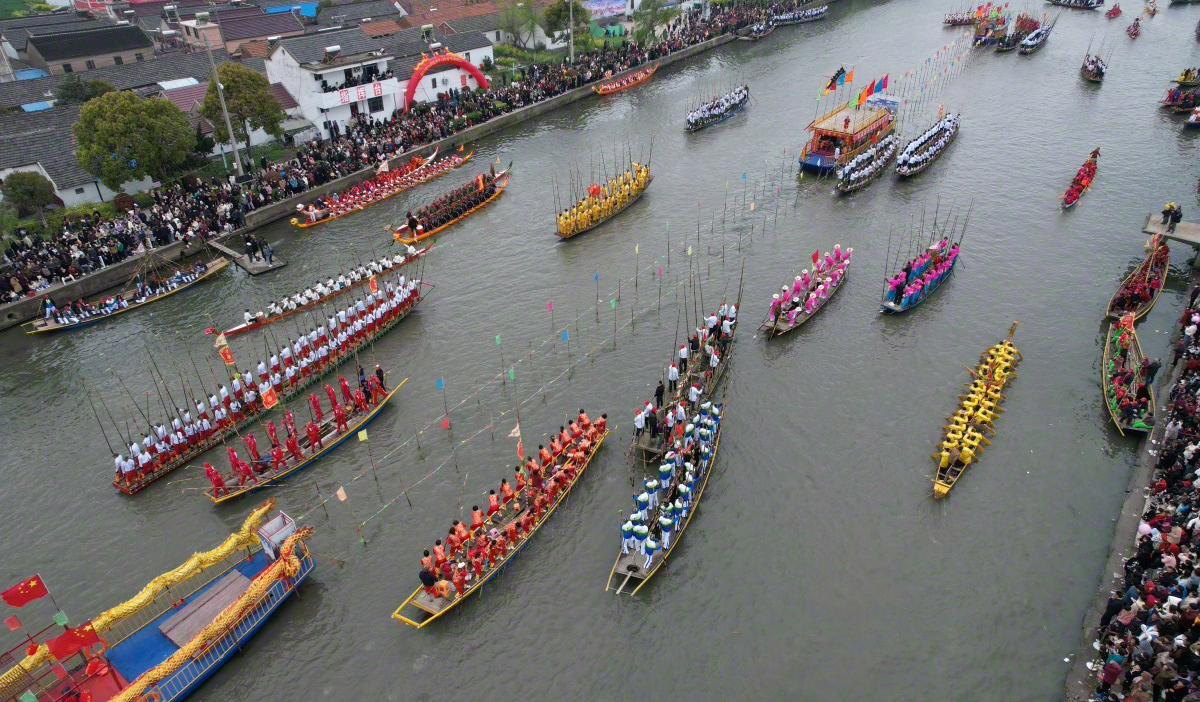 兴化举行茅山会船盛会