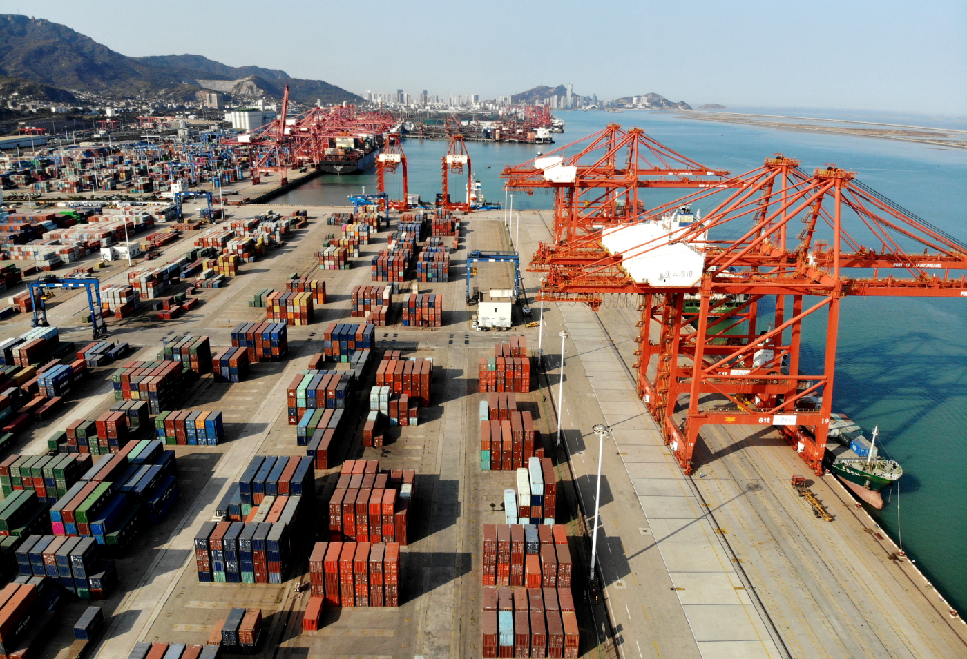 连云港港前10个月完成吞吐量20374.21万吨