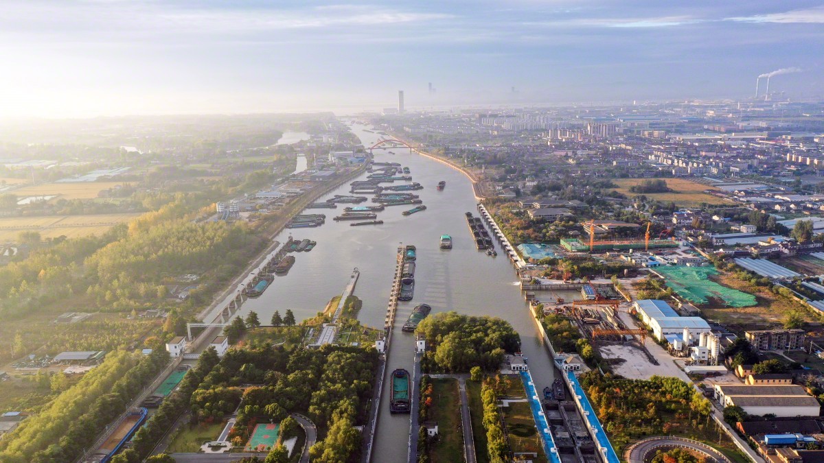 前三季度扬州港口吞吐量超亿吨